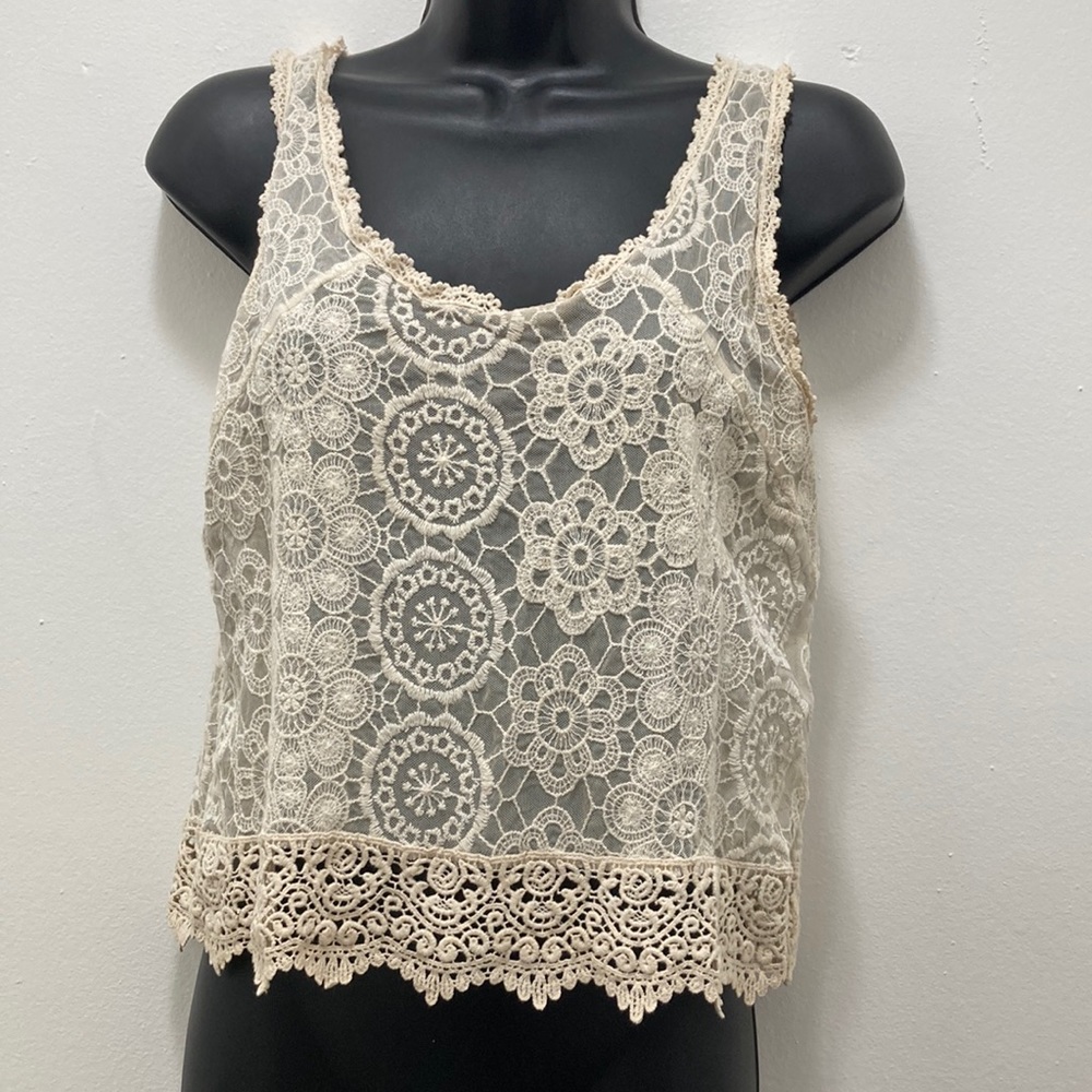 Divided lace crop top